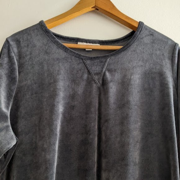 Woman Within Dark Gray Velour Blouse Size 22/24/1X - Picture 6 of 9